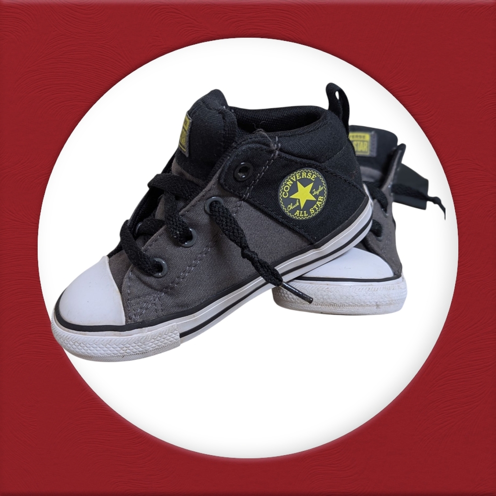 Converse Black and White Sneakers Classic Style